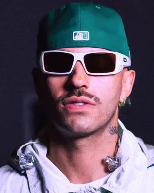 Live concert by Feid