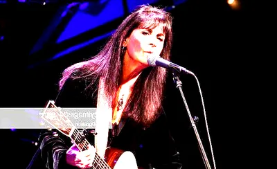 Karla Bonoff 