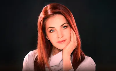 Priscilla Presley
